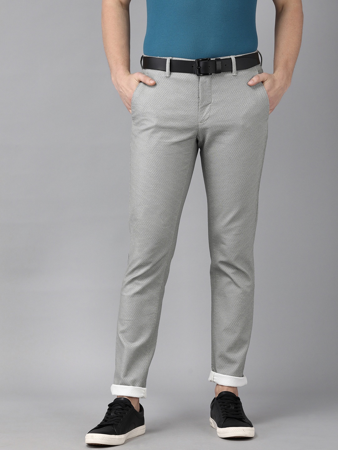 

Van Heusen Sport Men Grey Printed Tapered Fit Mid-Rise Regular Trousers