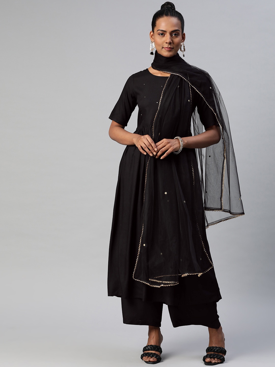 

Nirkhi Women Black Kurta with Palazzos & With Dupatta