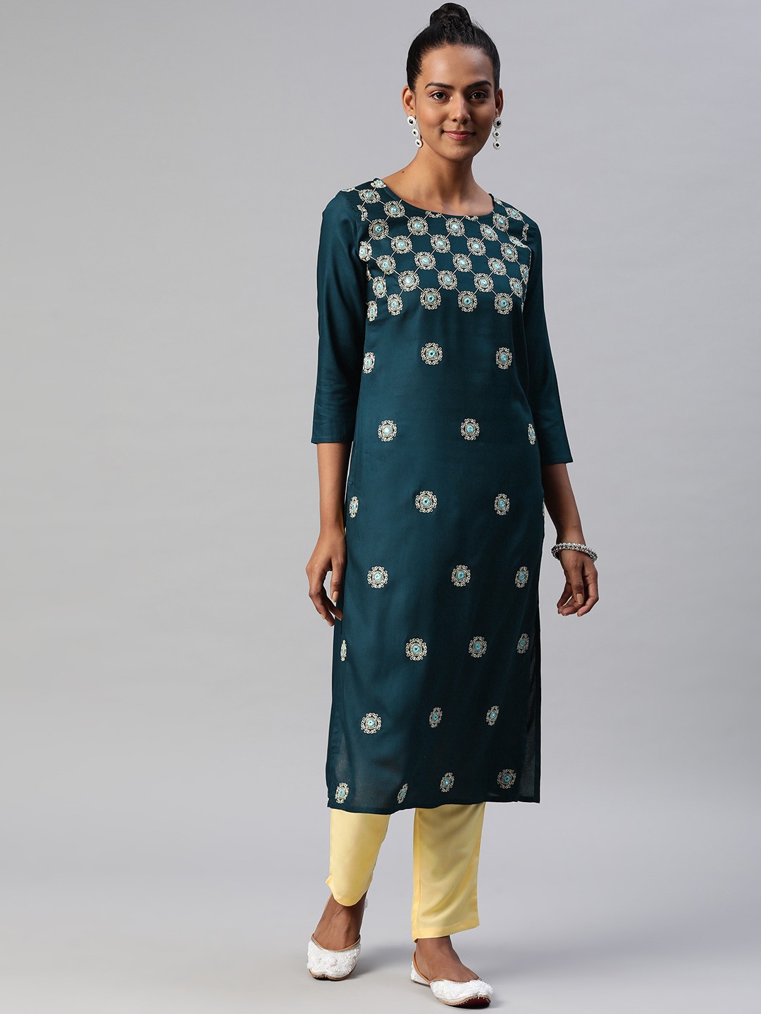 

Nirkhi Women Teal Ethnic Motifs Embroidered Mirror Work Kurta with Trousers