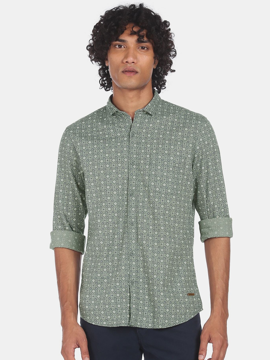 

Cherokee Men Green & White Pure Cotton Casual Shirt