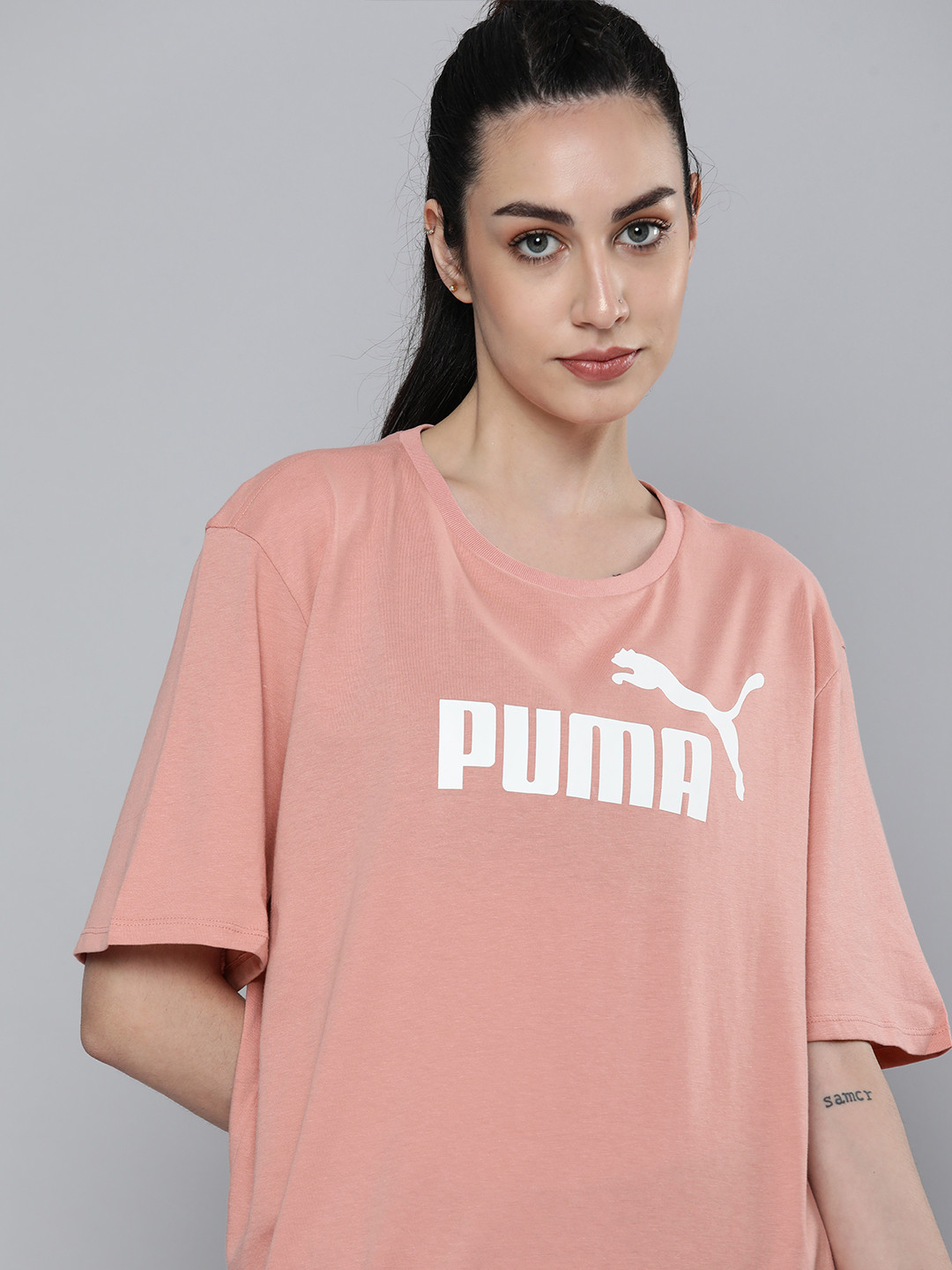 

Puma Women Rose & White Essentials Logo Boyfriend Extended Sleeves T-shirt