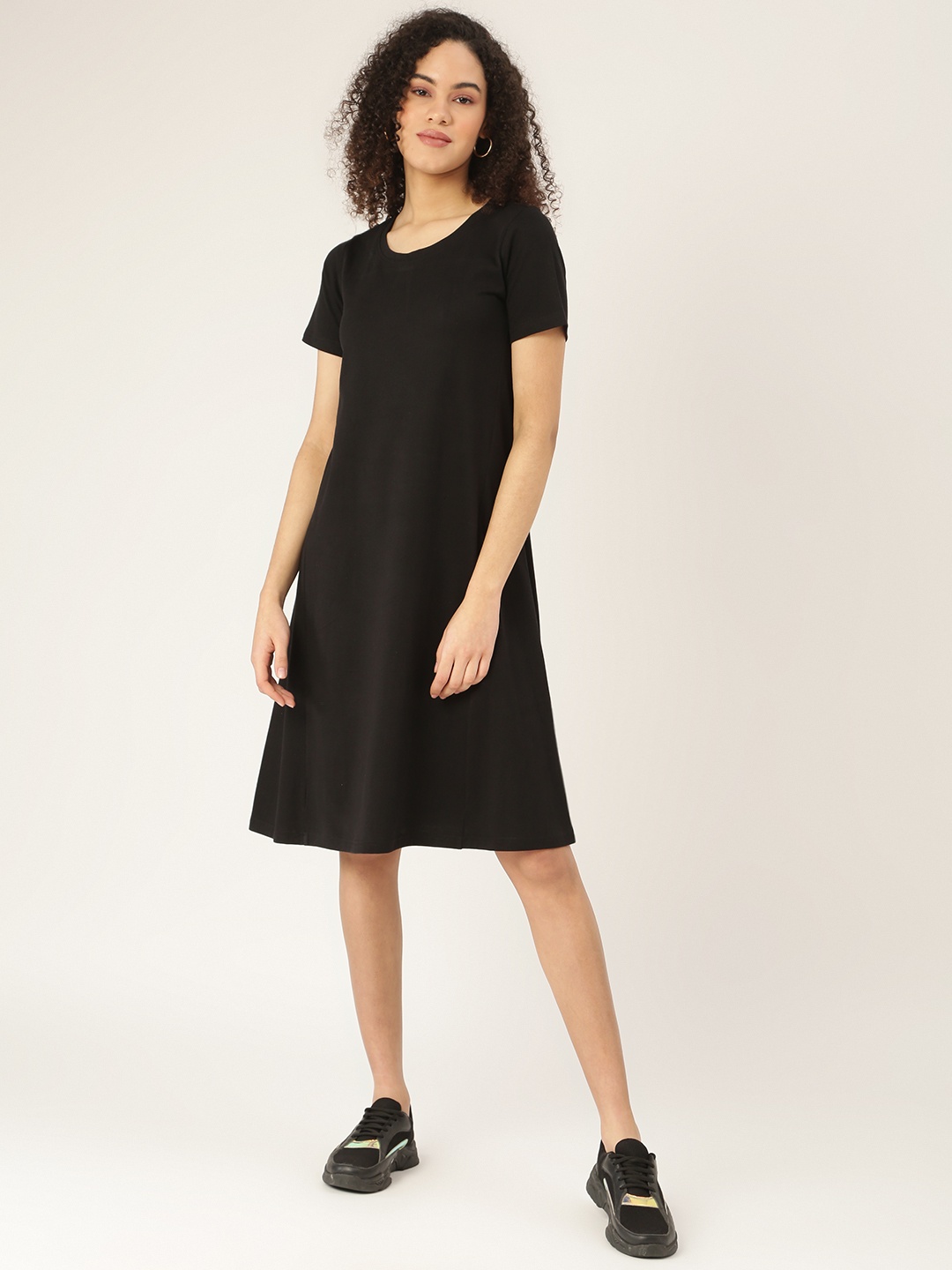 

BRINNS Black A-Line Midi Dress