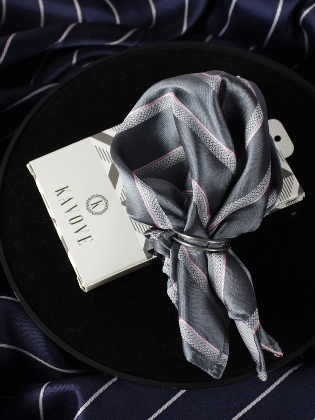 

KOVOVE Men Grey Striped Pocket Square