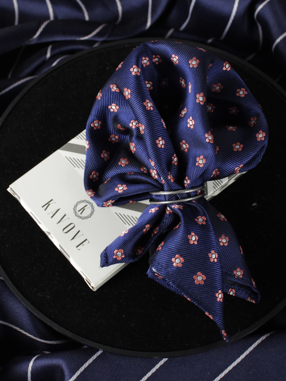

KOVOVE Men Blue Printed Pocket Square