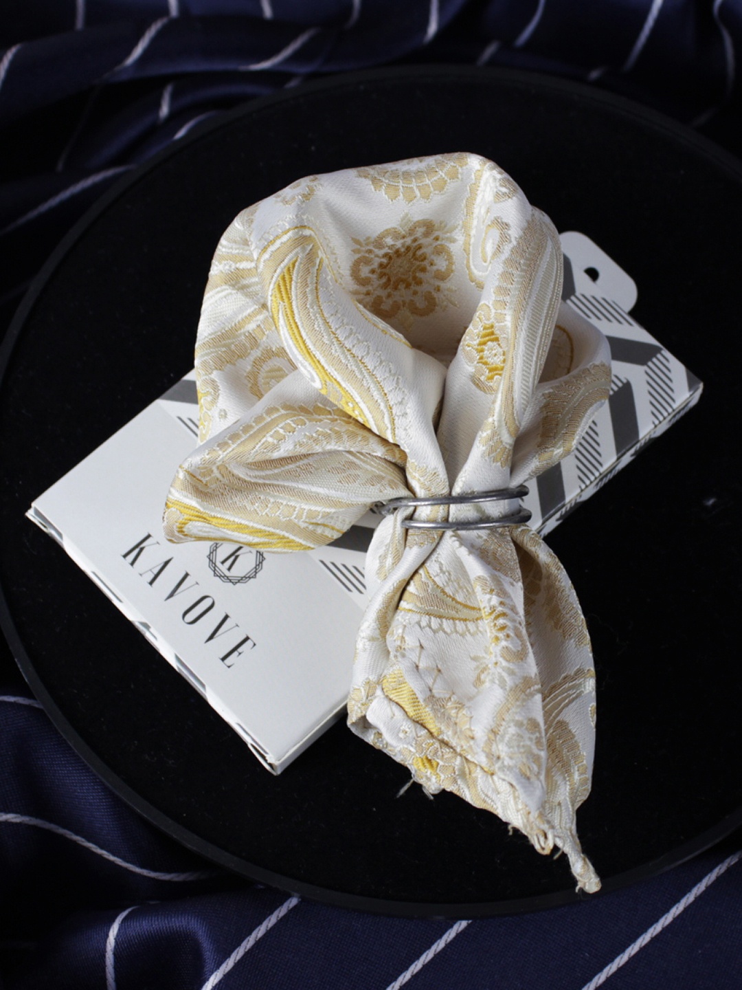 

KOVOVE Men White & Yellow Self-Designed Pocket Square