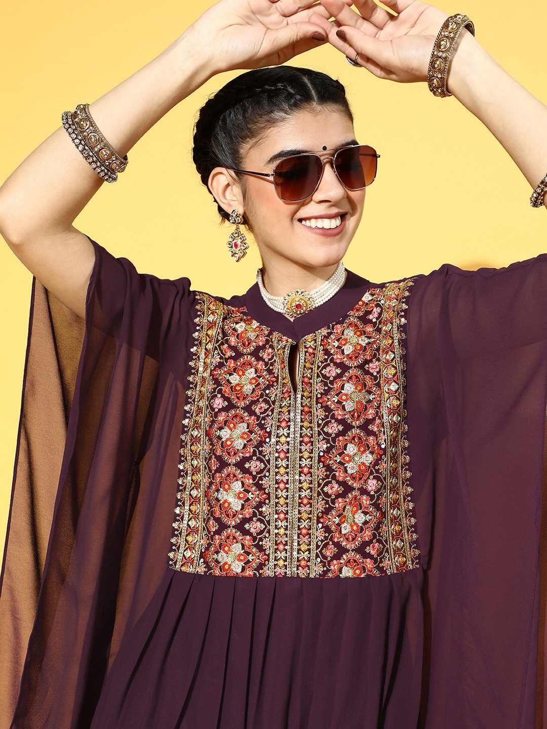 

Inddus Women Burgundy Ethnic Yoke Design Thread Work Georgette Kaftan Kurta