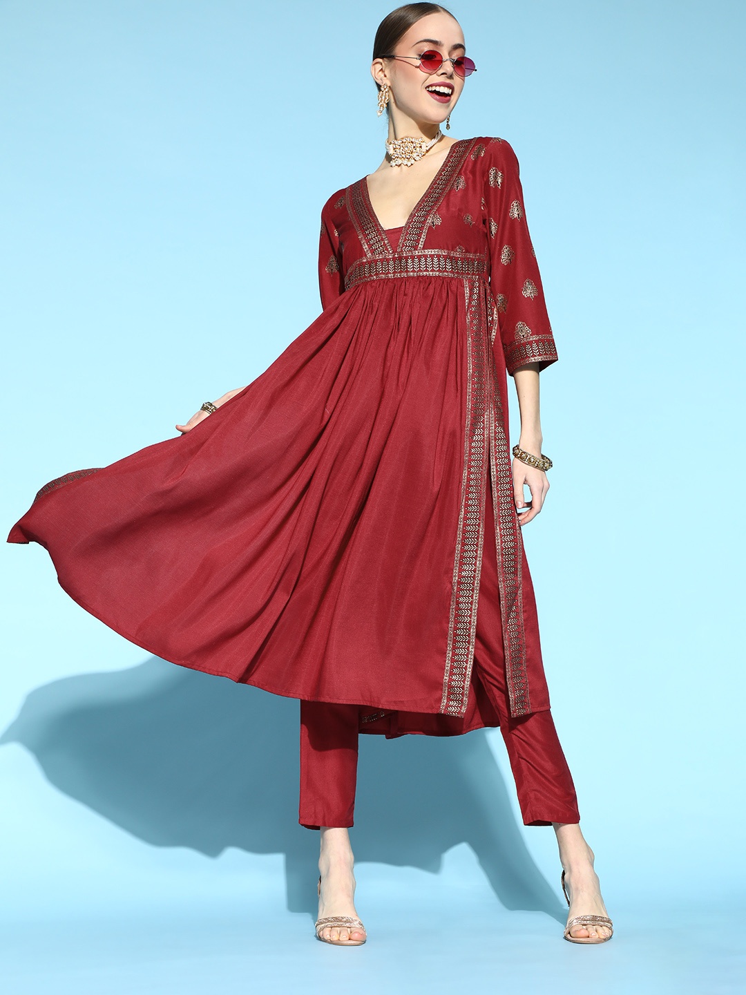 

ZIYAA Floral Poly-Silk Ethnic Motifs Kurta Set, Maroon