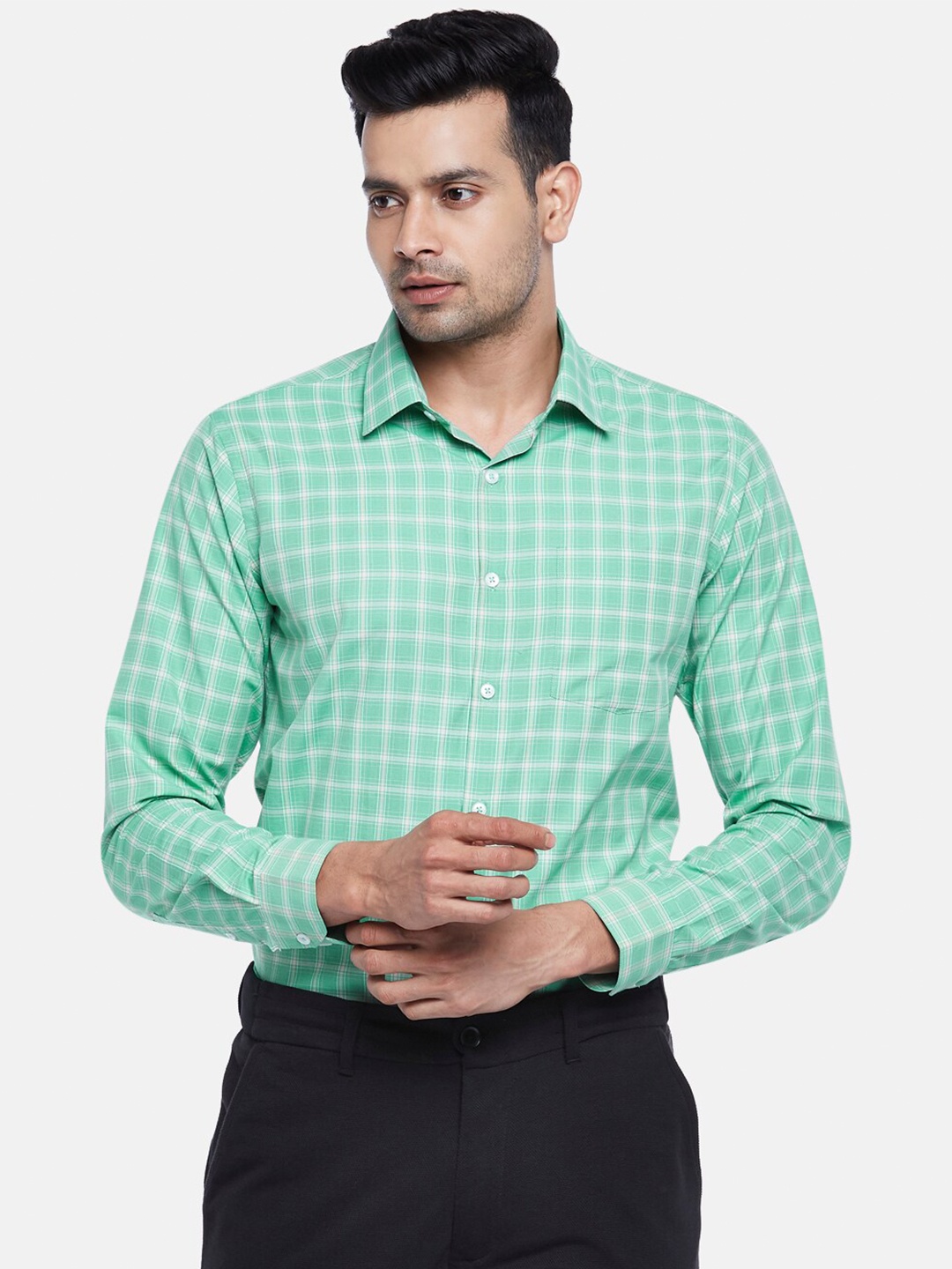 

BYFORD by Pantaloons Men Green Slim Fit Checked Casual Shirt
