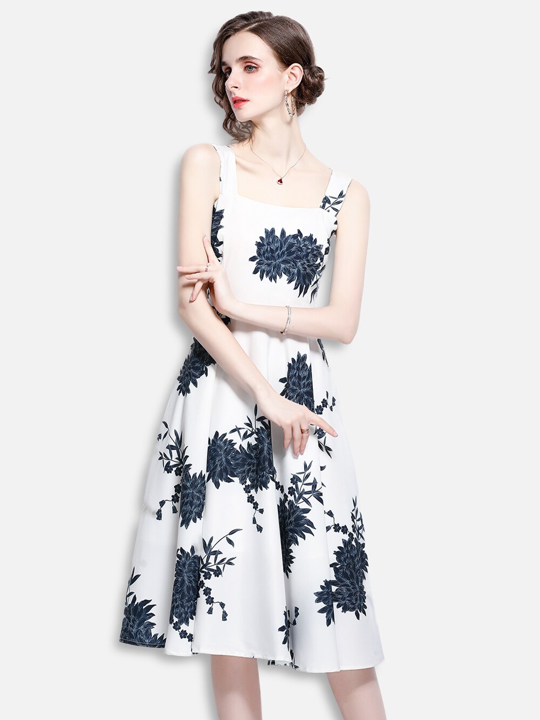 

JC Collection White Floral Midi Dress
