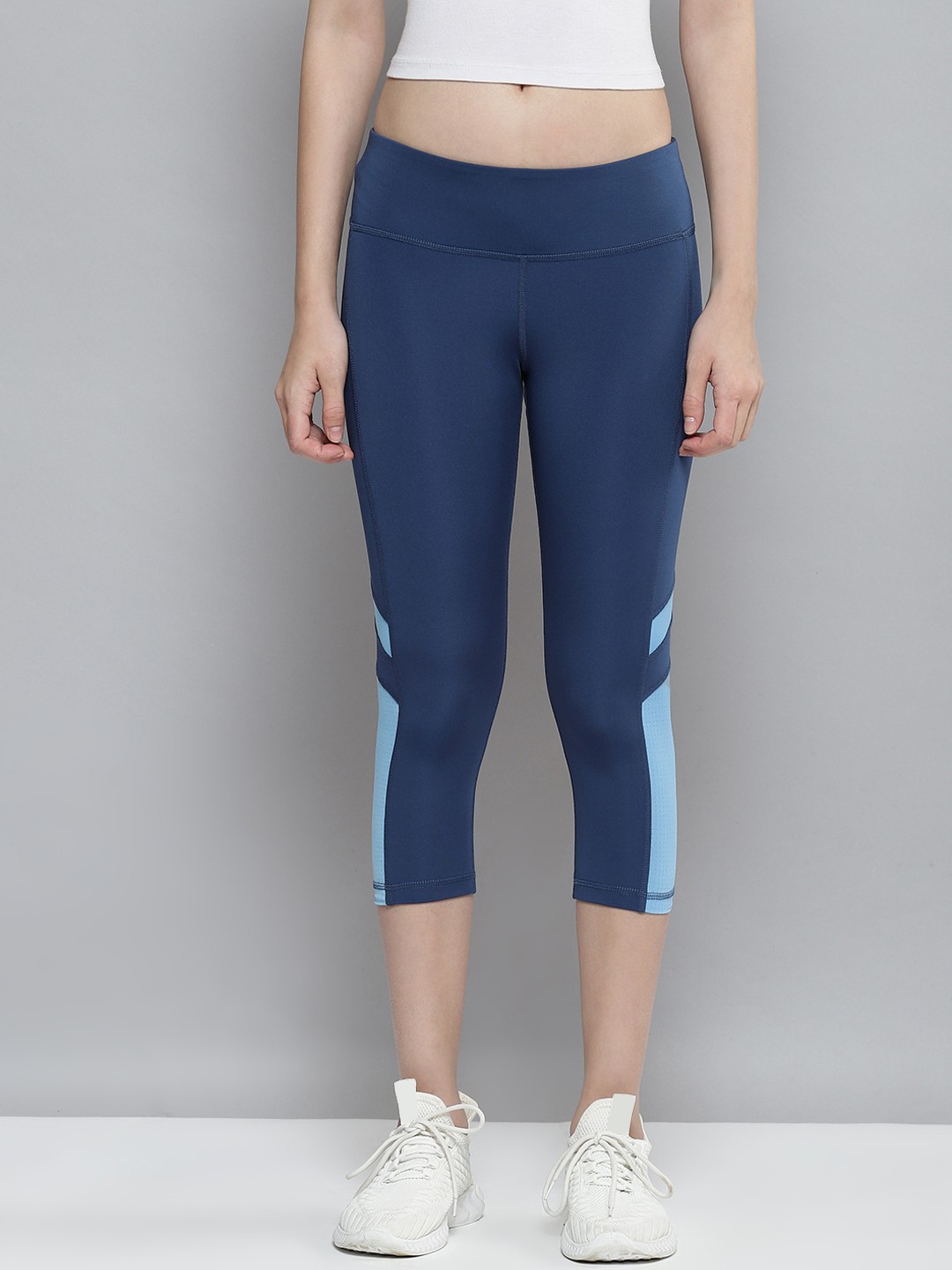 

Reebok Women Blue WOR Mesh Capri Training Tights