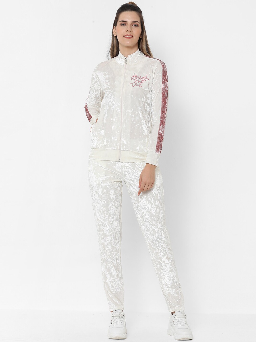 

Sweet Dreams Women White Fleece Solid Tracksuit