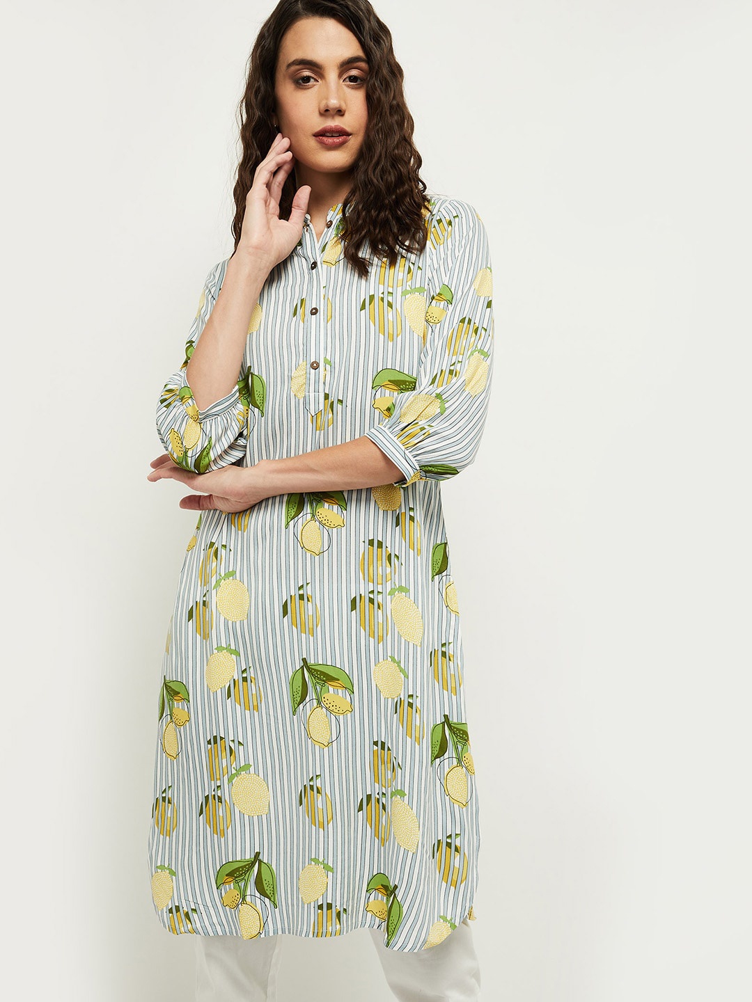 

max Women Blue & White Printed Kurta