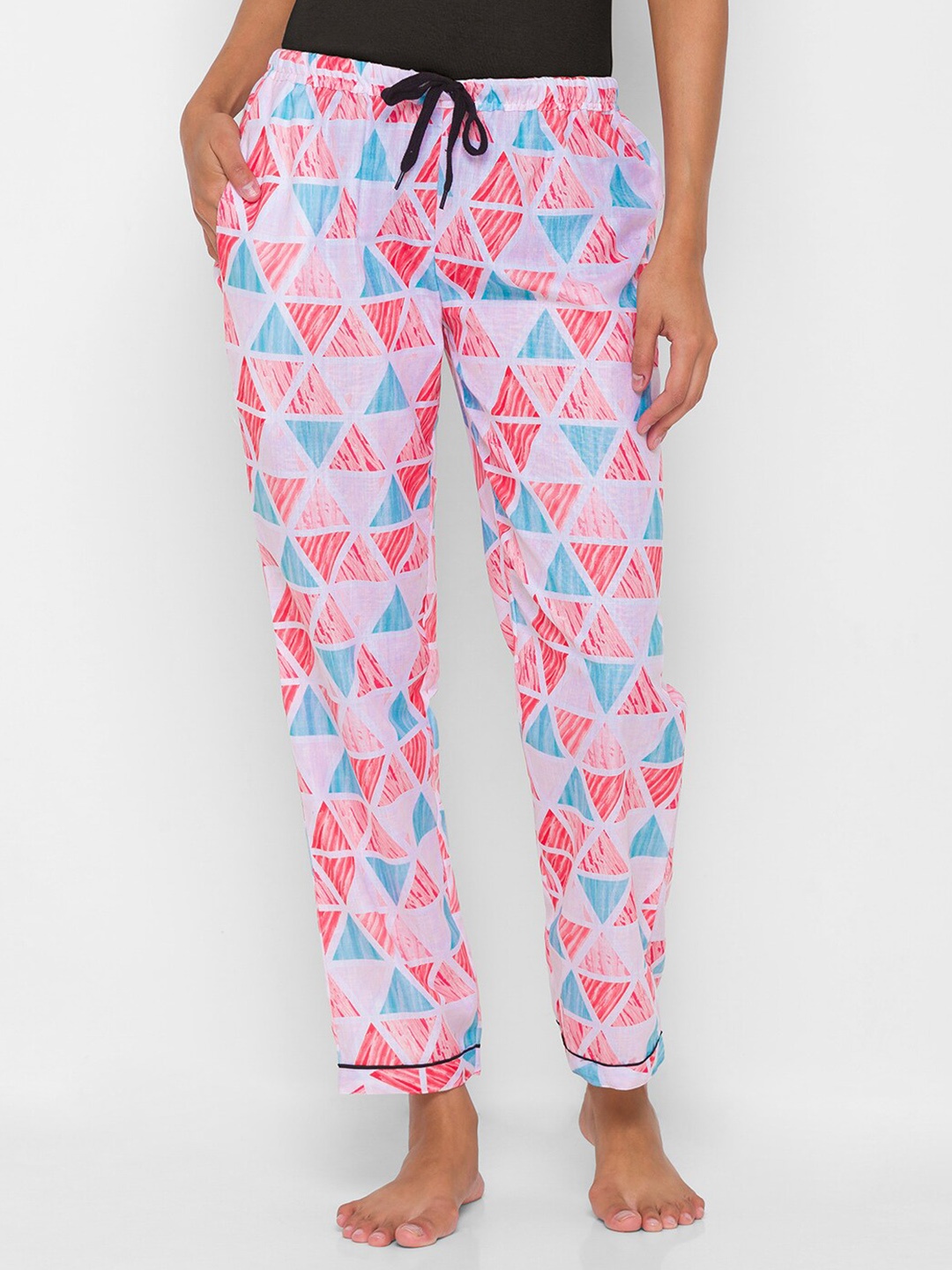 

FashionRack Women Red Geometric Printed Lounge Pants