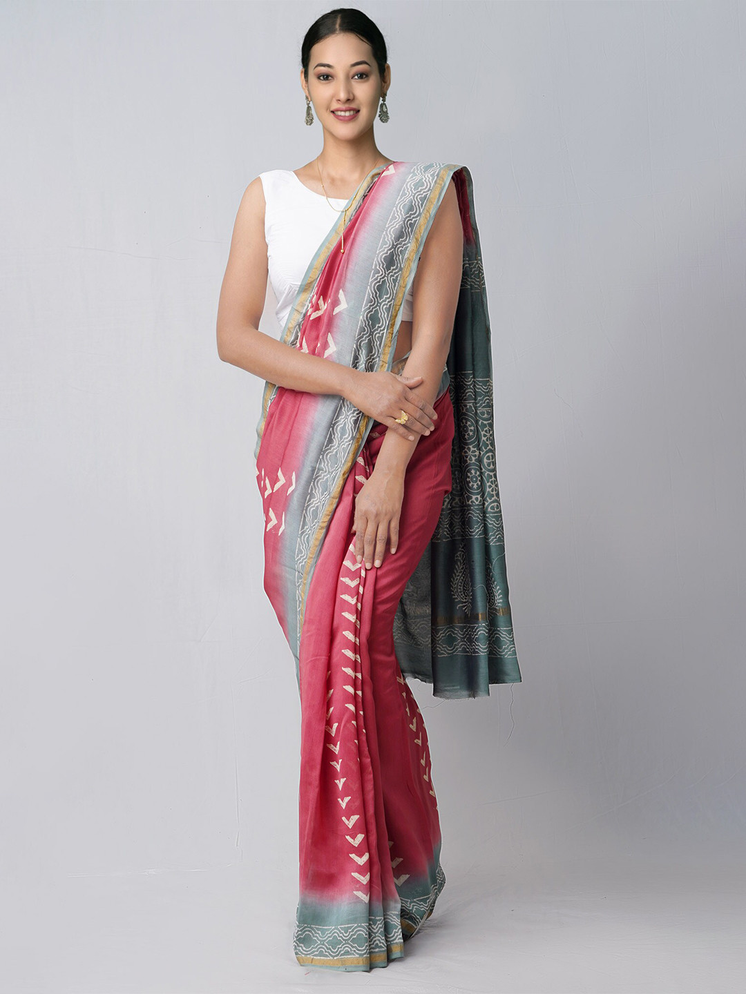 

Unnati Silks Maroon & Grey Ethnic Motifs Silk Cotton Hand Block Printed Chanderi Saree