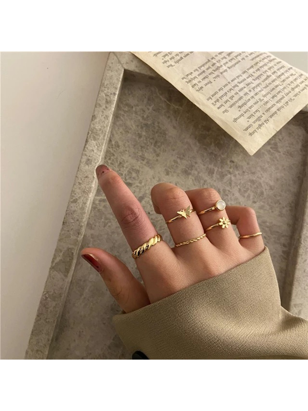 

Vembley Set Of 6 Gold-Plated Finger Rings