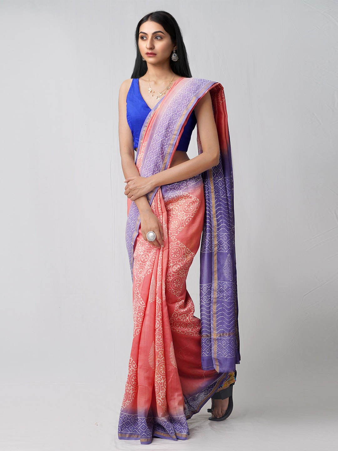 

Unnati Silks Pink & Purple Ethnic Motifs Silk Cotton Sico Saree