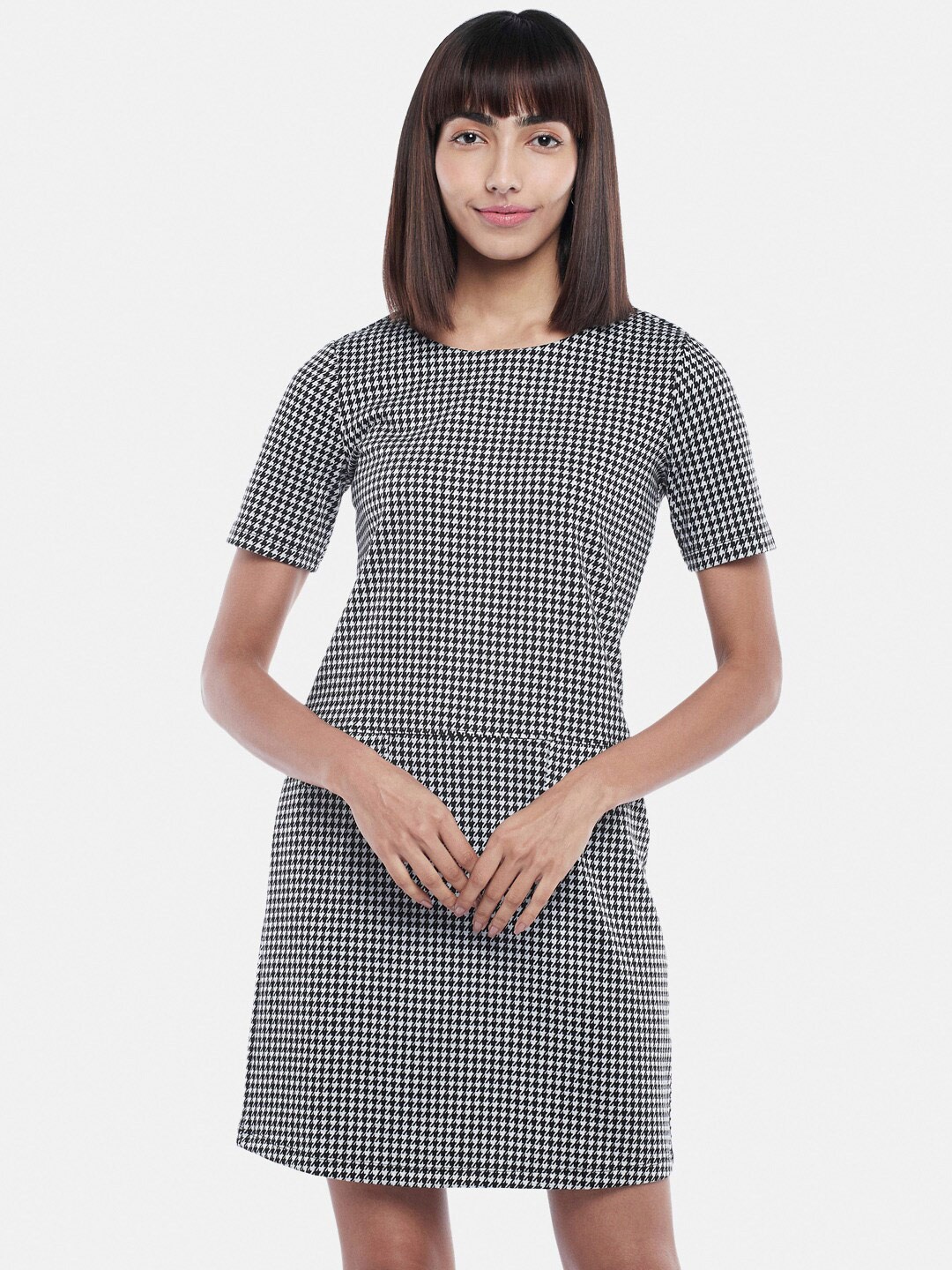 

Annabelle by Pantaloons Women Black & White Checked Formal A-Line Dress