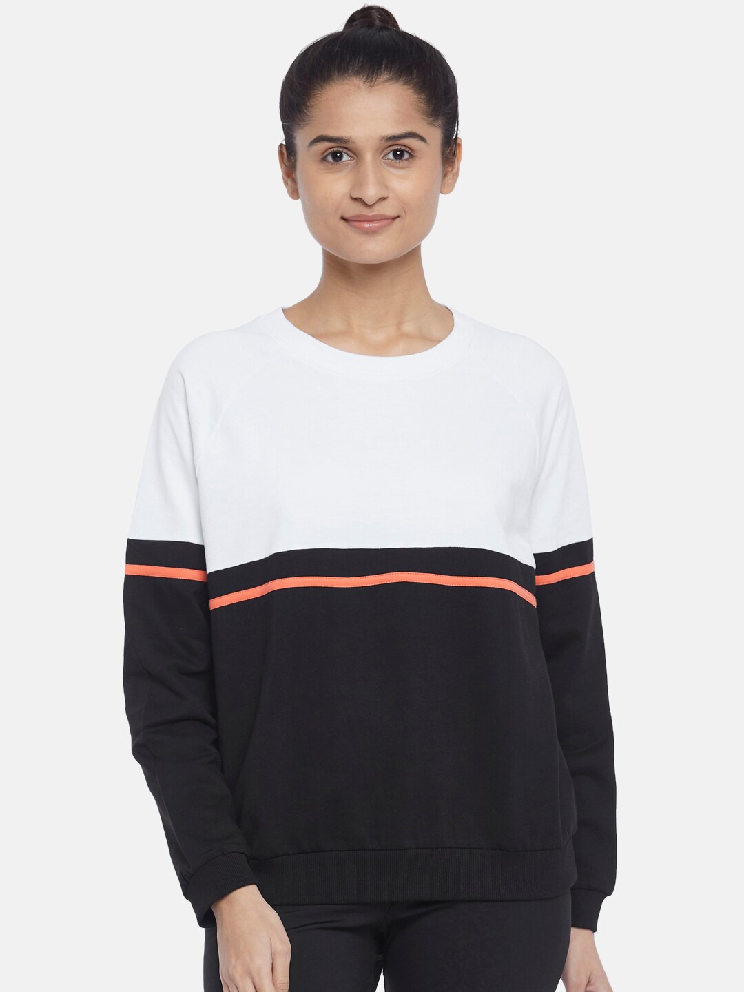 

Ajile by Pantaloons Women Black Colourblocked Sweatshirt
