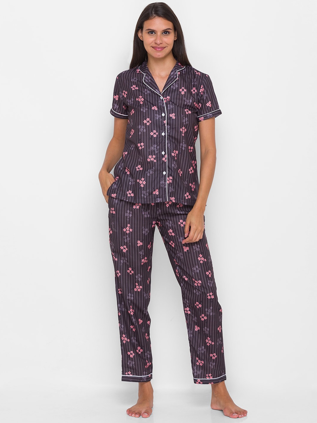 

FashionRack Women Violet & Pink Striped Night suit