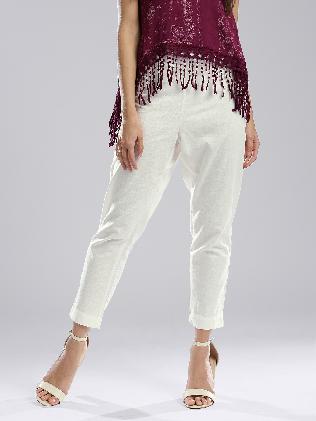 

W Women Off-White Solid Flat-Front Trousers