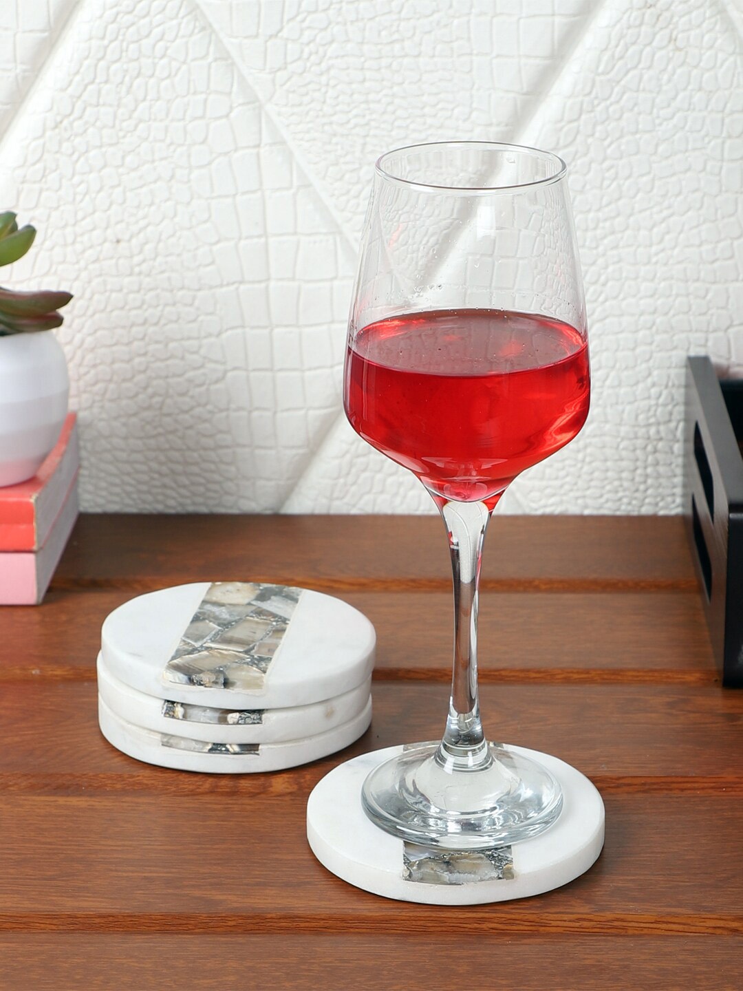 

NikkisPride Set of 4 White & Brown Round Marble Coasters