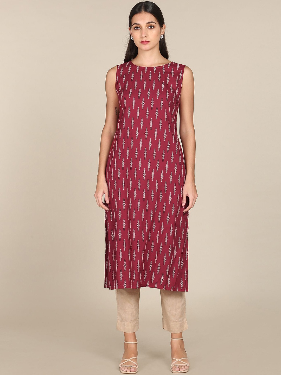 

Karigari Women Maroon Printed Kurta