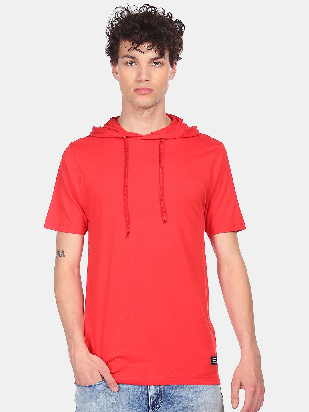 

Colt Men Red Solid Hooded T-shirt