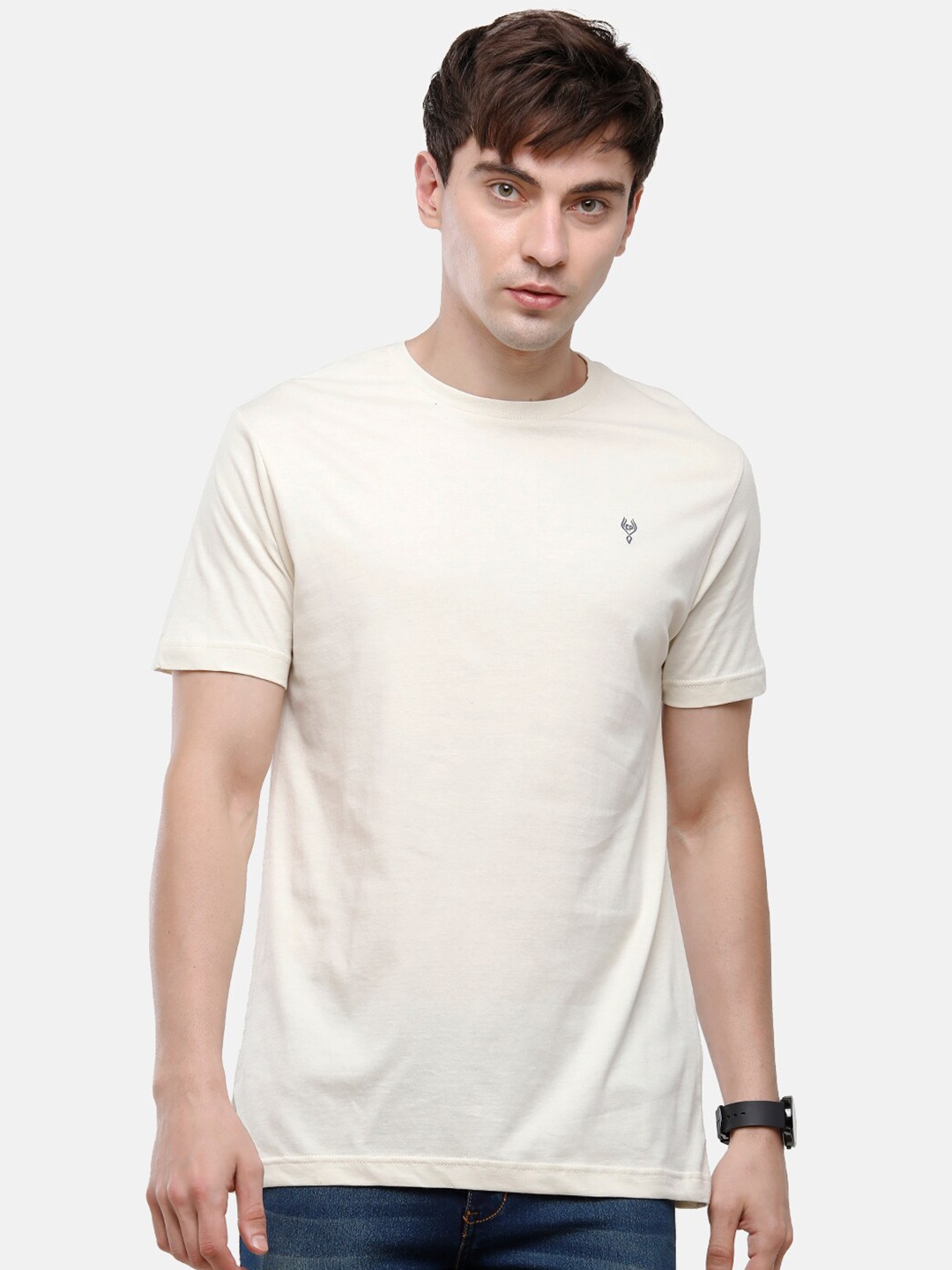 

Classic Polo Men Cream Slim Fit T-shirt