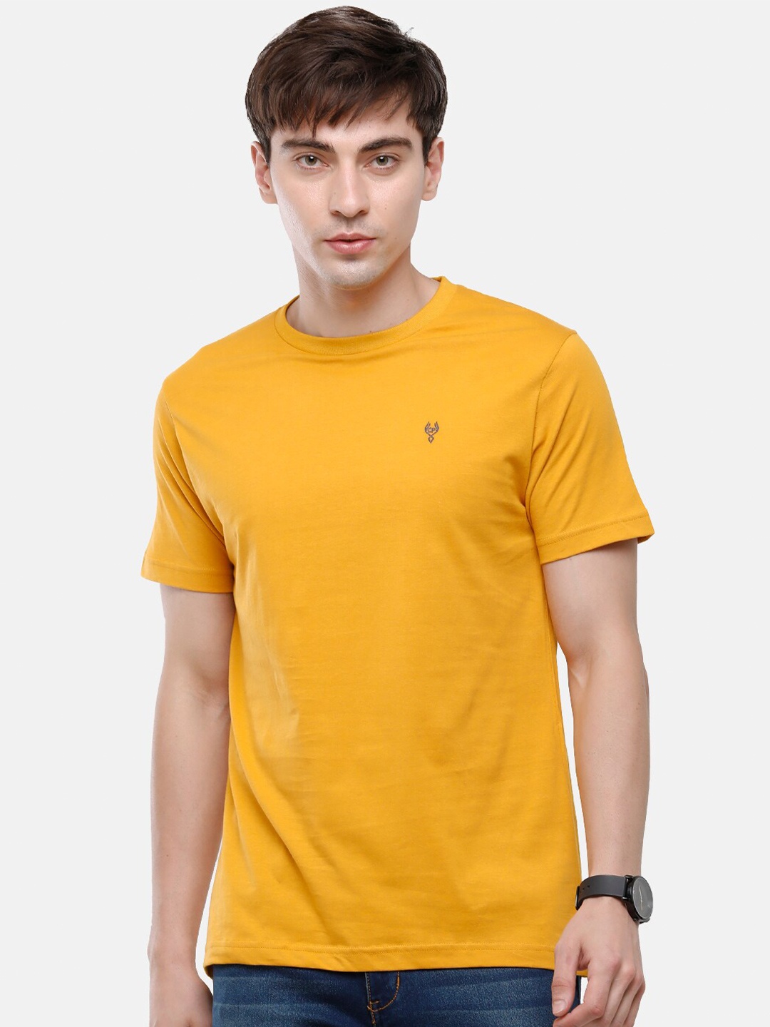 

Classic Polo Men Yellow Pure Cotton Slim Fit T-shirt