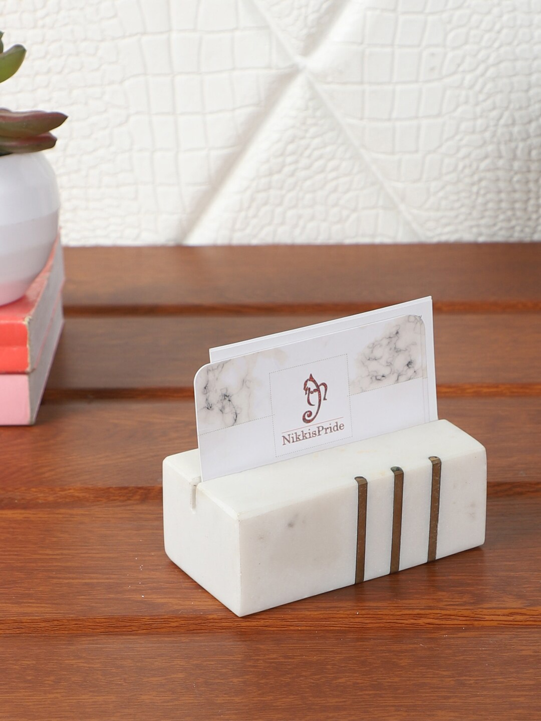 

NikkisPride White Marble Business Card Holder