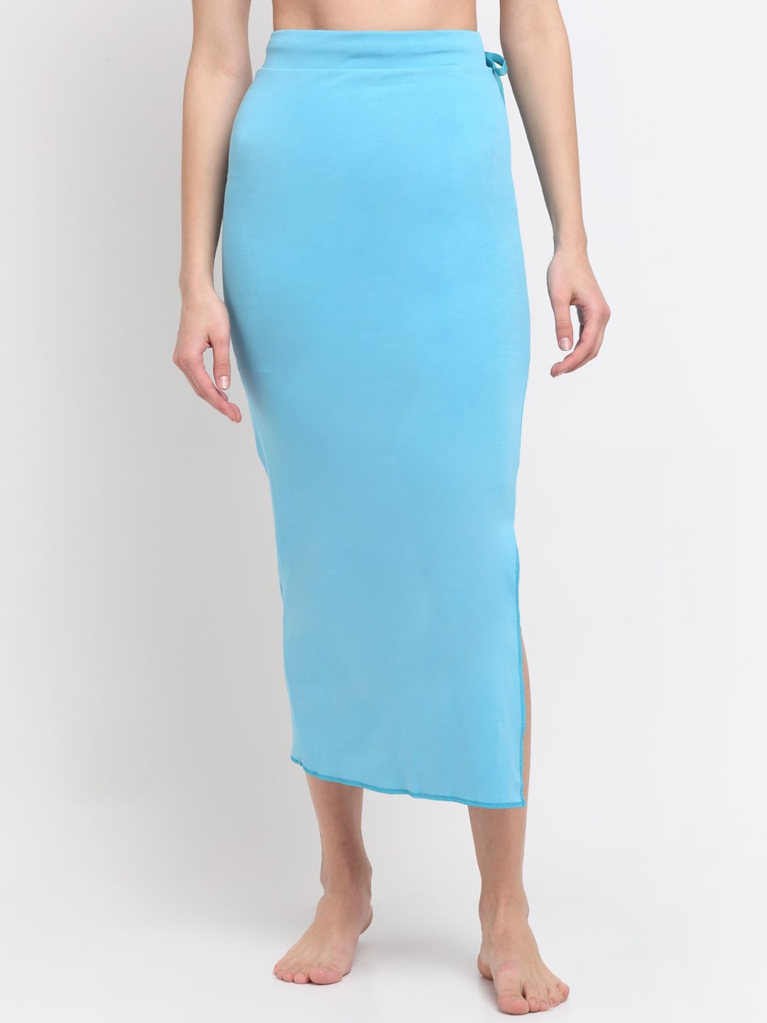 

Sugathari Women Turquoise Blue Solid Saree Shapewear