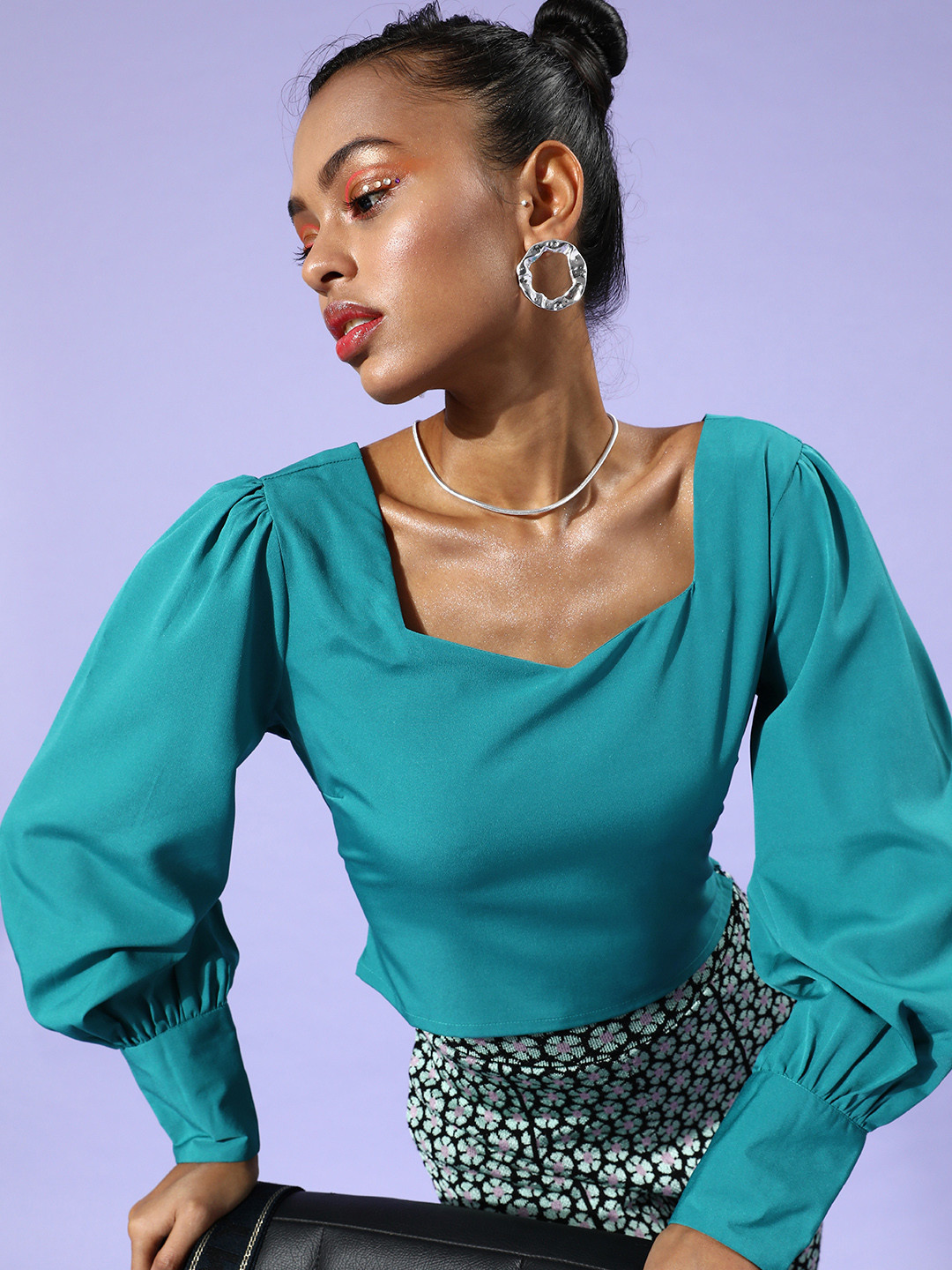 

DressBerry Stylish Blue Solid Volume Play Top