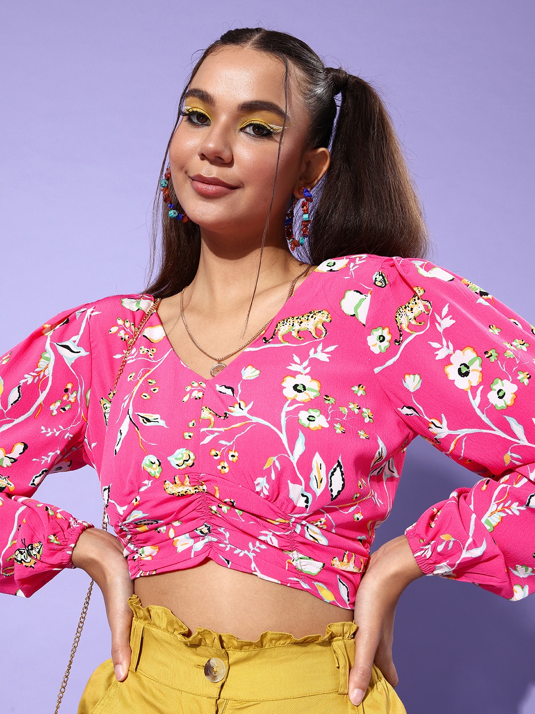 

DressBerry Pink Floral Volume Play Top