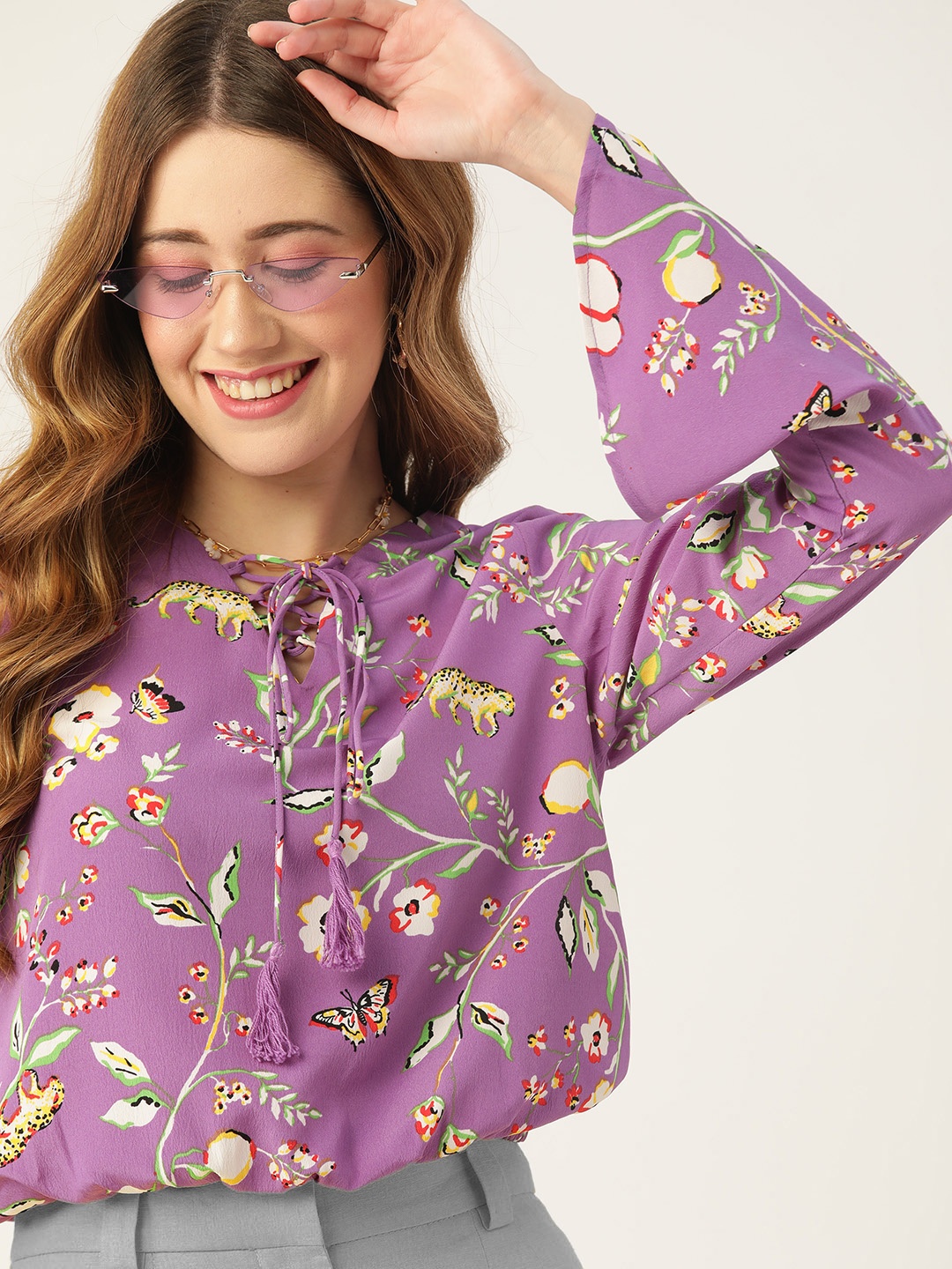 

DressBerry Purple & White Floral Print Tie-Up Neck Blouson Top