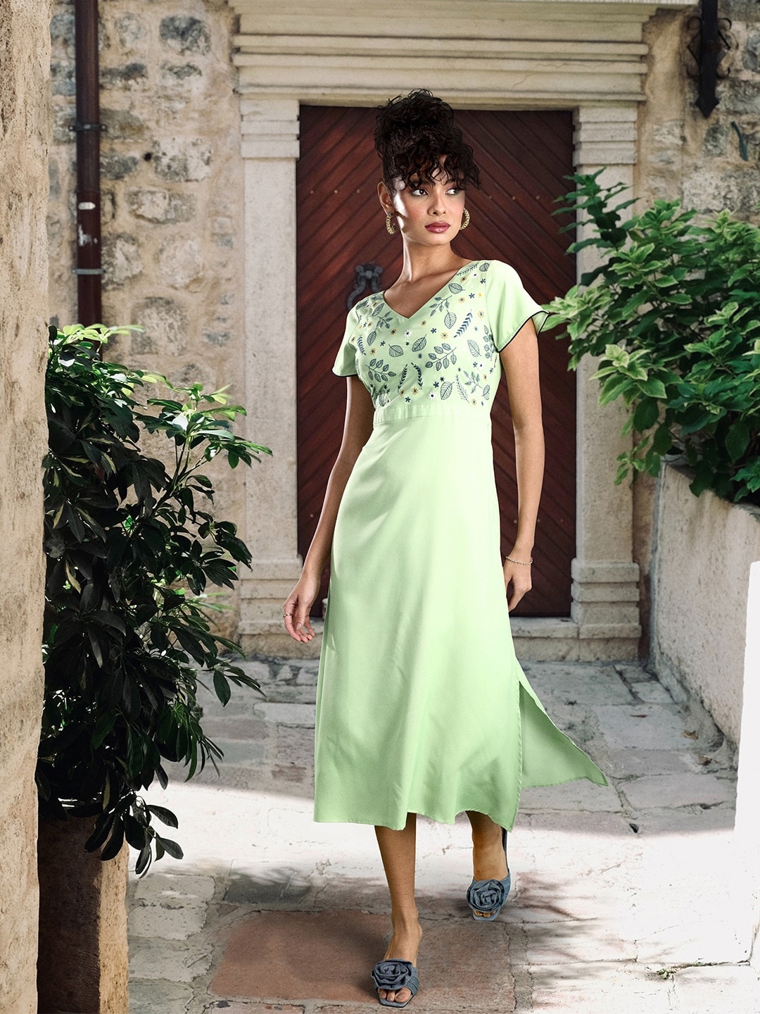 

DressBerry Women Green Floral Vacay Attire