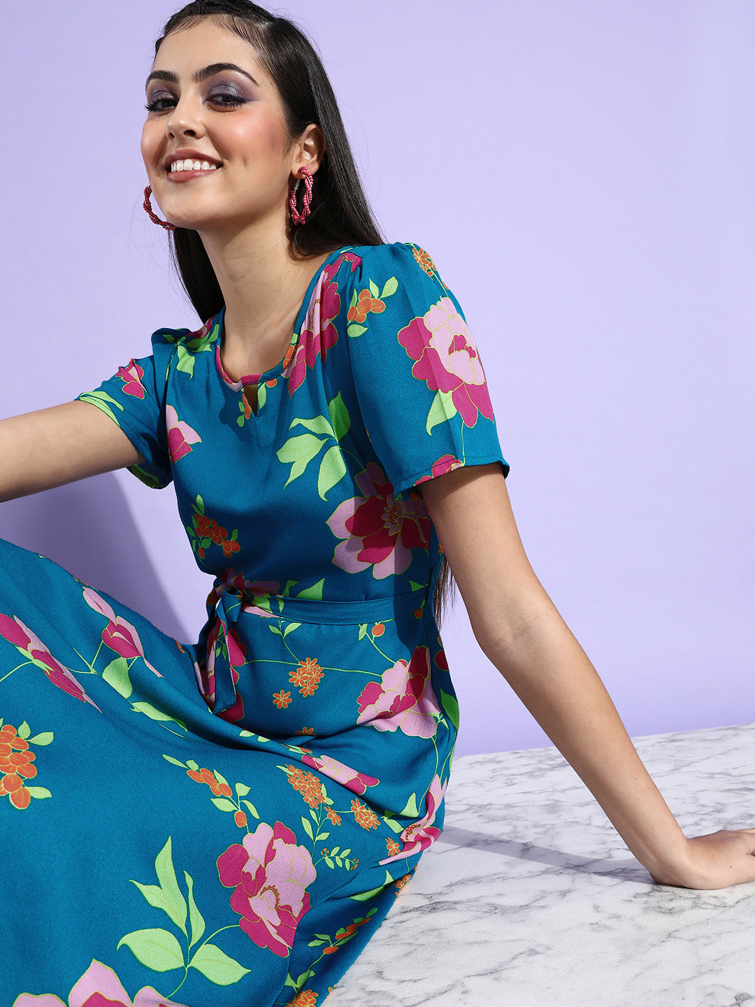 

DressBerry Women Stunning Blue Floral Vacay Attire