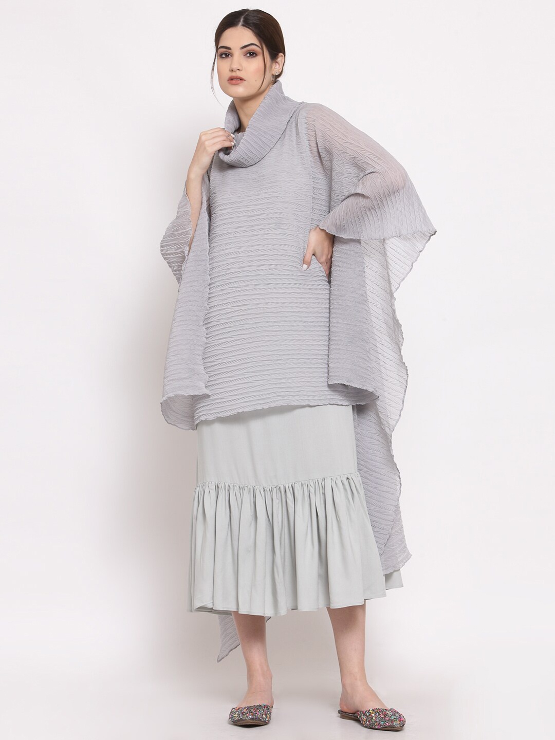 

LELA Women Grey A-Line Midi Dress