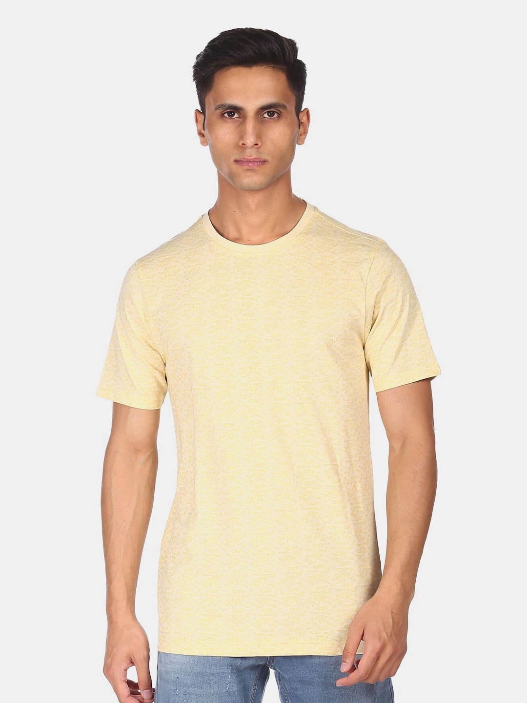 

Cherokee Men Yellow T-shirt