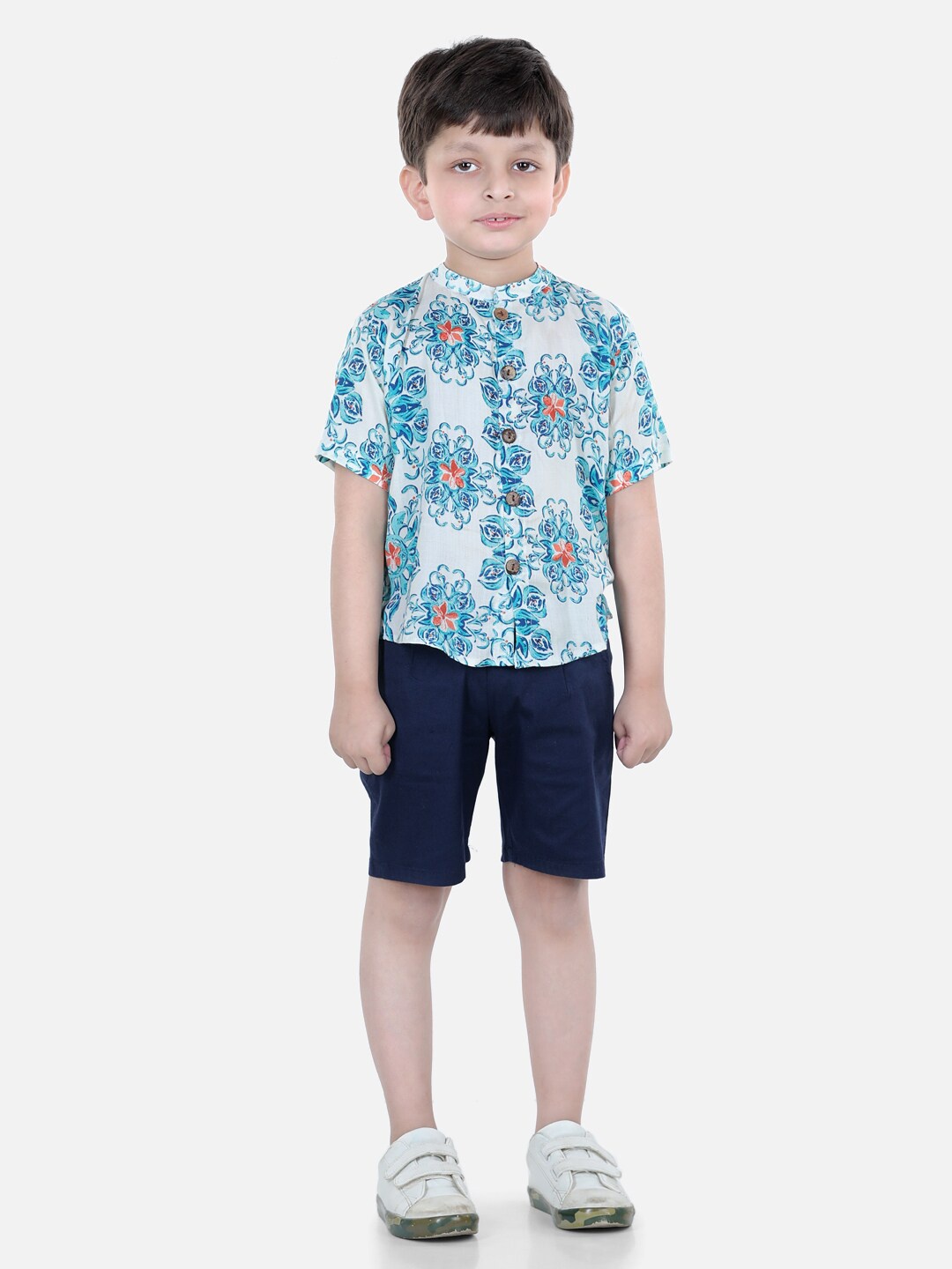 

Cutiekins Boys Blue & Navy Blue Printed Shirt with Shorts