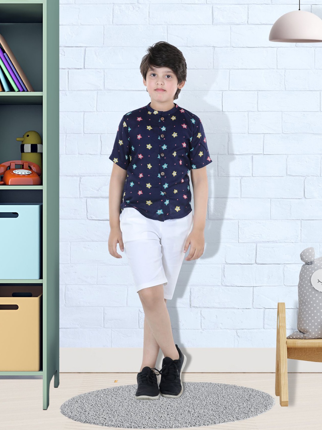 

Cutiekins Boys Navy Blue & White Printed Shirt with Shorts