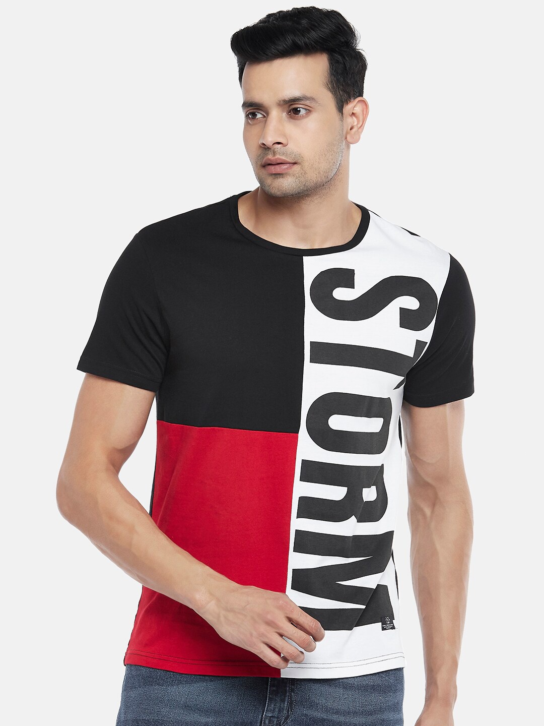 

People Men Red & Black Colourblocked T-shirt