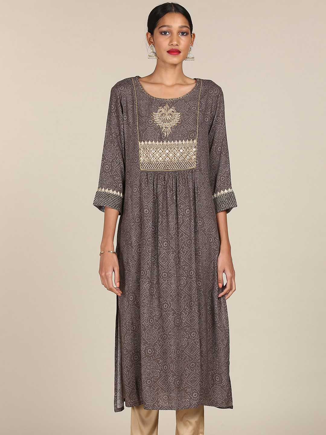 

Anahi Women Grey Ethnic Motifs Flared Sleeves Kurta