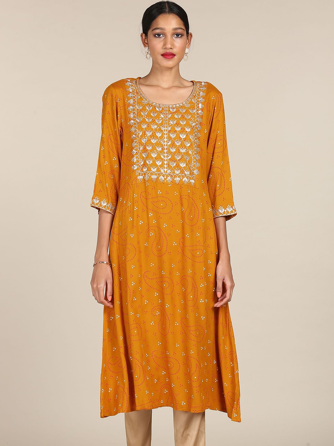

Anahi Women Mustard Yellow Paisley Embroidered Kurta