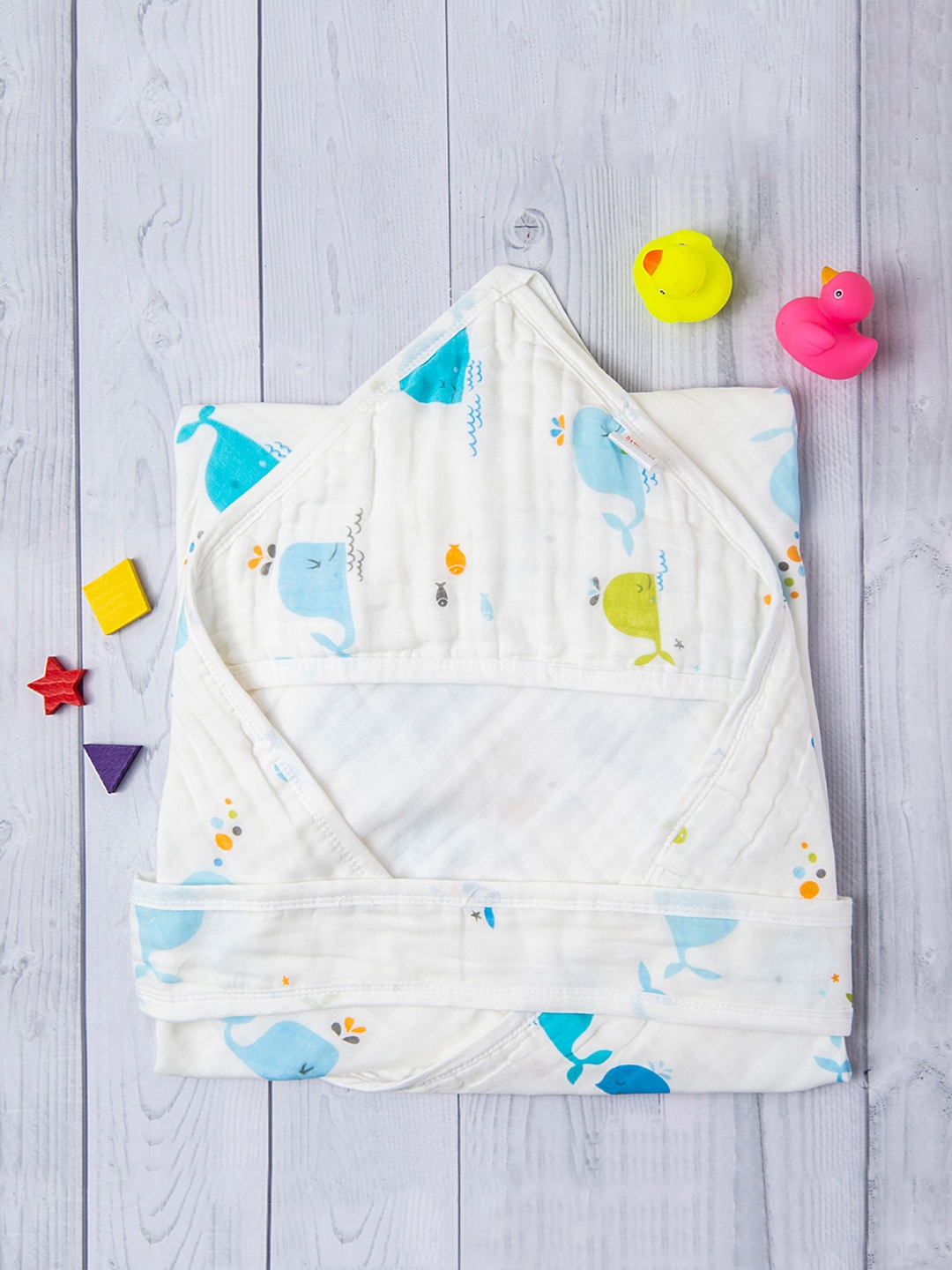 

Baby Moo Infant Kids White Whale Printed Hooded Wrapper