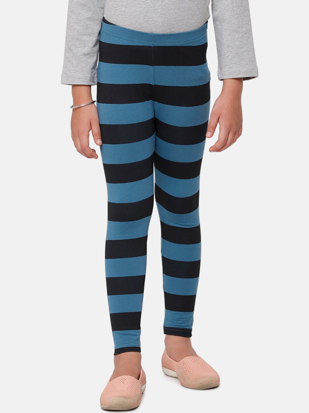 

De Moza Girls Blue & Black Striped Ankle-Length Leggings