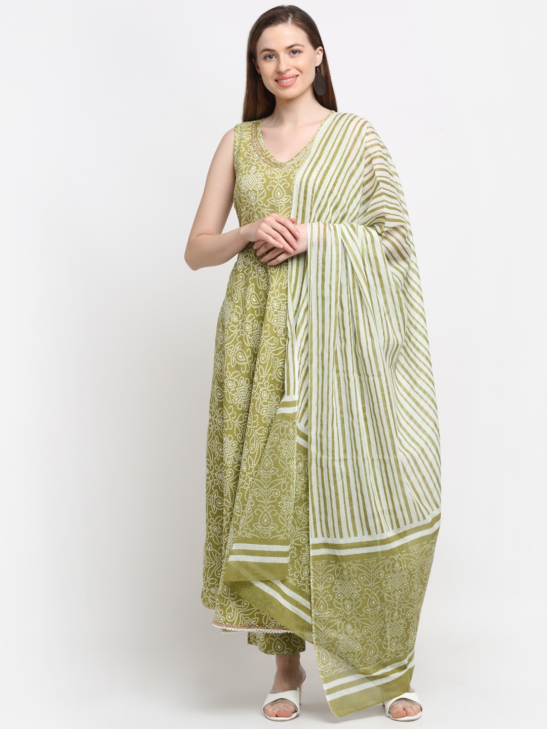 

KALINI Women Green Bandhani Printed Aari Work Kurta with Trousers & Dupatta