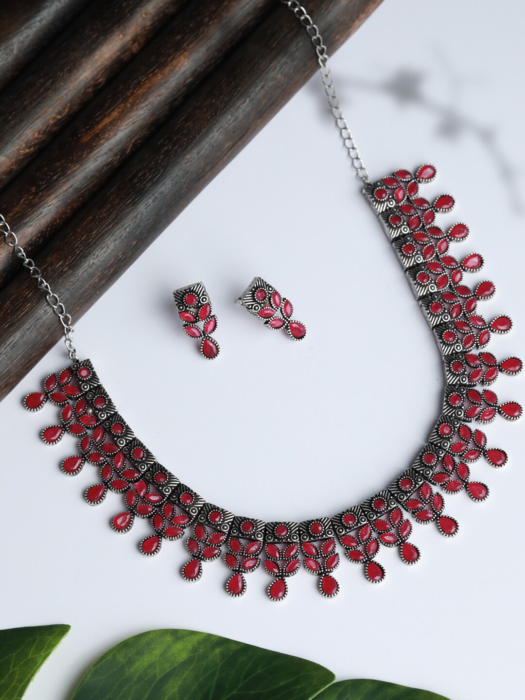 

Priyaasi Silver-Plated & Pink Stone Studded Jewellery Set