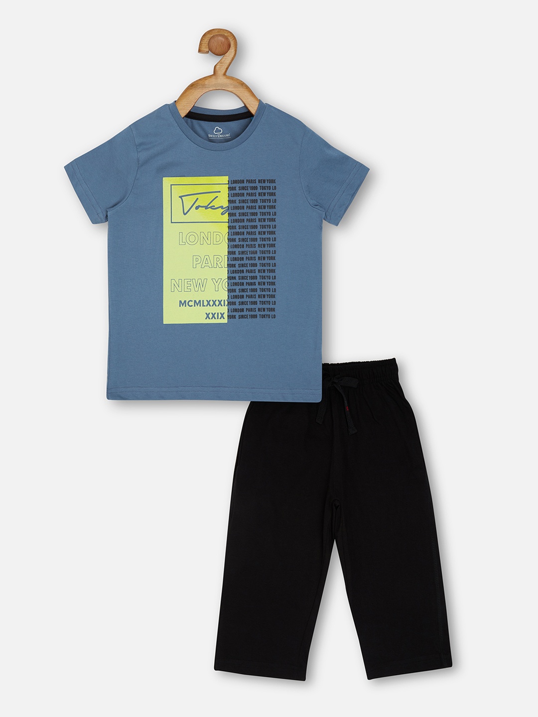 

Sweet Dreams Boys Blue & Black Printed Night suit