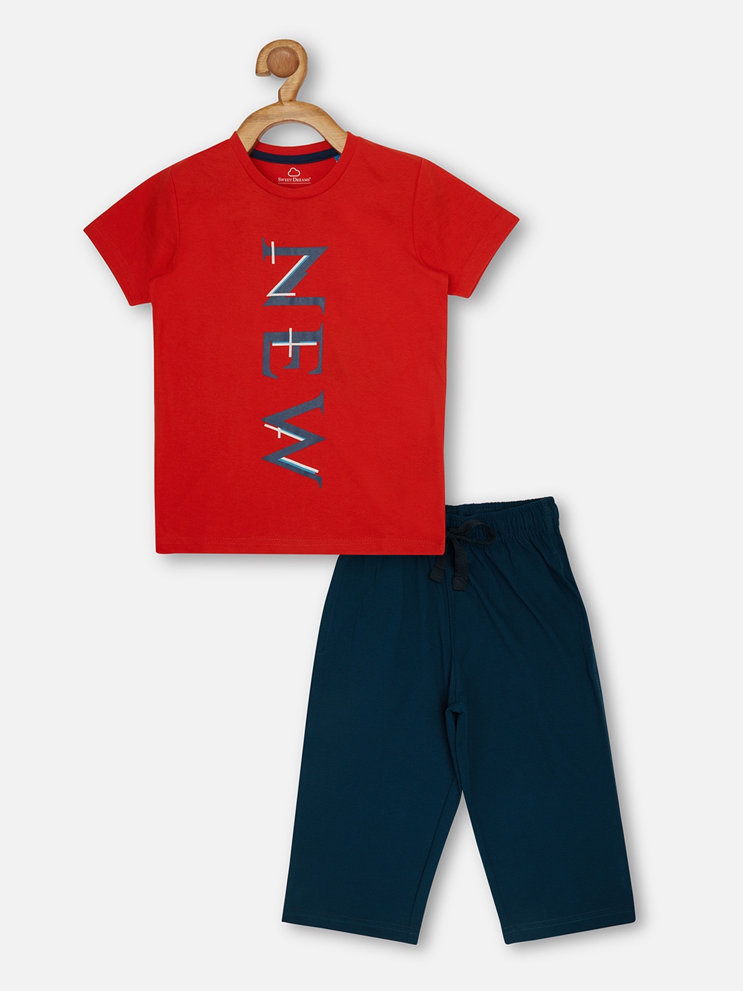 

Sweet Dreams Boys Red & Black Printed Night Suit