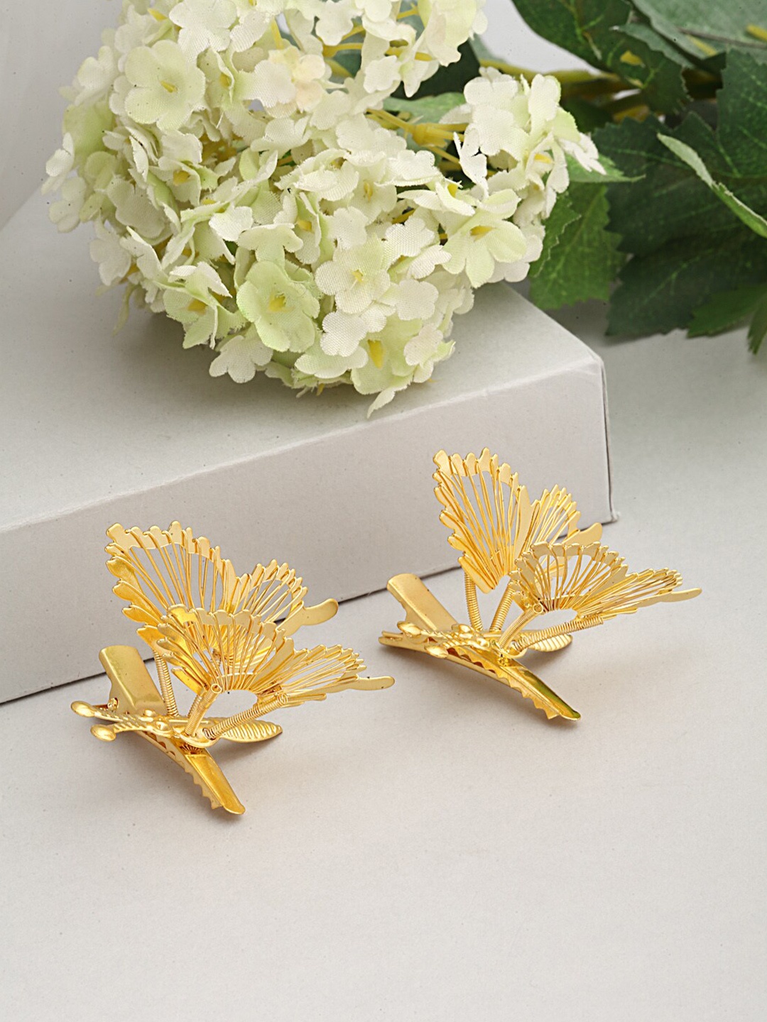 

Ferosh Women Gold-Toned Set of 2 Embellished Alligator Hair Clip